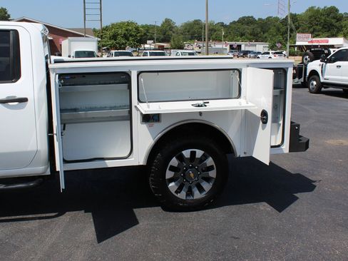 Used 2025 Chevrolet Silverado 2500 Custom w/ Custom Value Package AWD/4WD image 19
