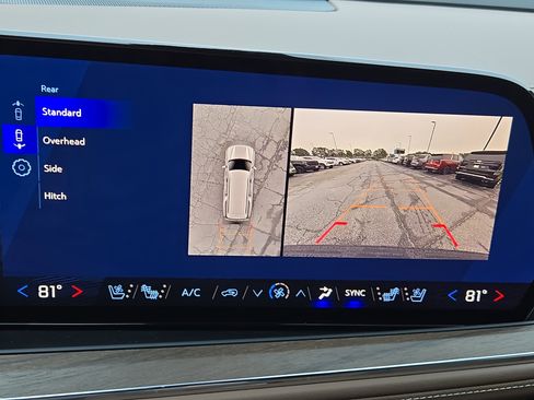 New 2026 Chevrolet Suburban High Country AWD/4WD image 31