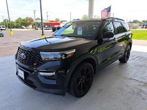 Certified 2022 Ford Explorer ST w/ ST Street Pack AWD/4WD image 3