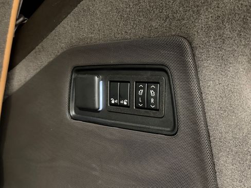Used 2021 Cadillac Escalade Sport AWD/4WD image 46