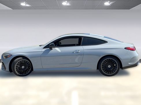 Used 2024 Mercedes-Benz CLE 300 4MATIC Coupe image 2