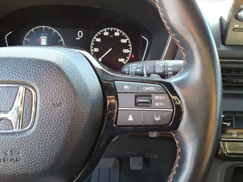 Used 2023 Honda Pilot TrailSport image 11