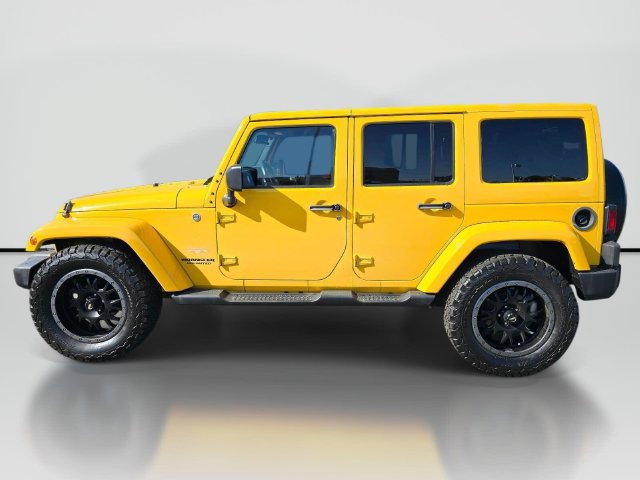 Used 2015 Jeep Wrangler Unlimited Sahara w/ Max Tow Package AWD/4WD image 2