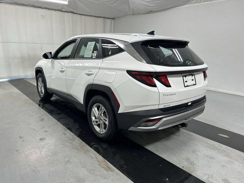 Used 2025 Hyundai Tucson SE AWD/4WD image 7