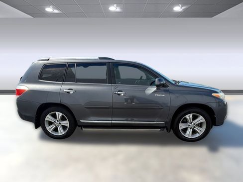 Used 2013 Toyota Highlander Limited image 7