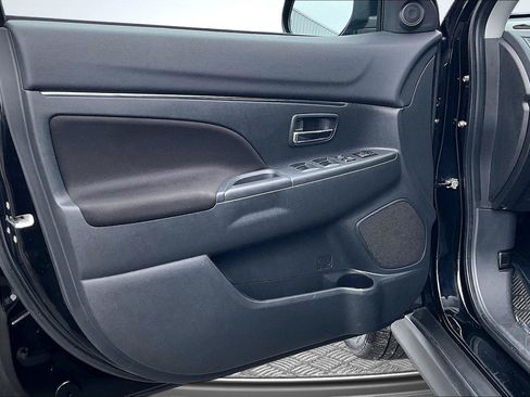 Used 2025 Mitsubishi Outlander Sport AWD image 22