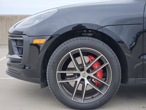 Certified 2026 Porsche Macan S AWD/4WD image 13