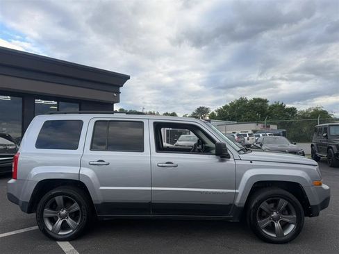 Used 2015 Jeep Patriot High Altitude FWD image 7
