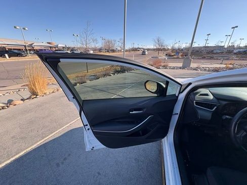 Used 2024 Toyota Corolla SE image 12