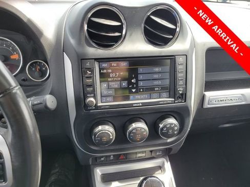 Used 2016 Jeep Compass High Altitude FWD image 10