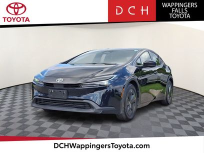 Used 2025 Toyota Prius LE