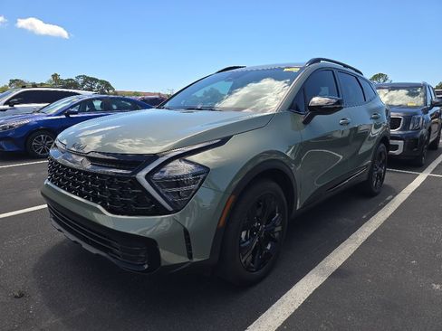 Certified 2025 Kia Sportage X-Line AWD/4WD image 3