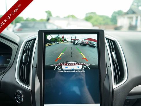 Used 2024 Ford Edge SE AWD/4WD image 10