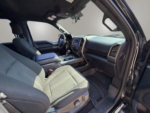 Used 2017 Ford F150 XLT w/ Equipment Group 301A Mid AWD/4WD image 11