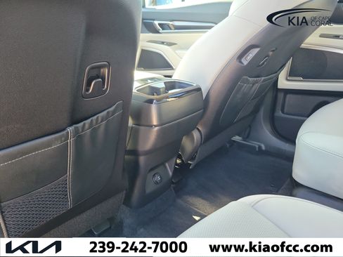 Certified 2025 Kia Telluride S FWD image 14