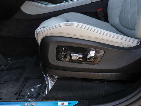 Used 2026 BMW X5 sDrive40i w/ Premium Package RWD image 21