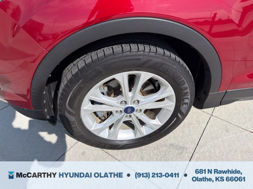 Used 2017 Ford Escape SE w/ SE Cold Weather Package AWD/4WD image 17