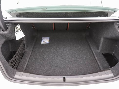 Used 2025 BMW 330i xDrive Sedan w/ Premium Package image 24