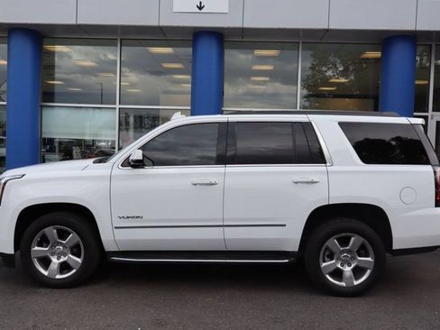 Used 2020 GMC Yukon SLT w/ Premium Edition AWD/4WD image 2