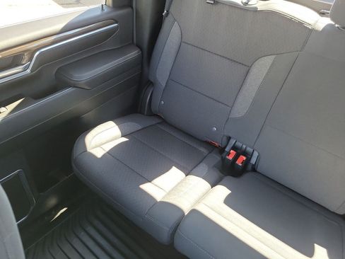 Used 2024 Chevrolet Silverado 2500 LT w/ Convenience Package image 12