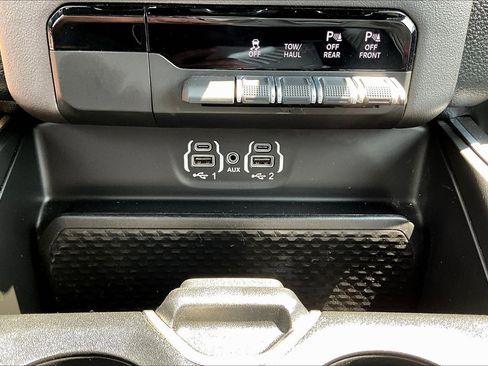 Used 2022 RAM 1500 Laramie w/ Sport Appearance Package image 14