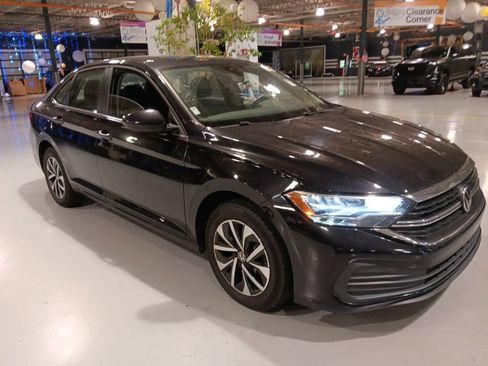 Used 2024 Volkswagen Jetta S FWD image 1