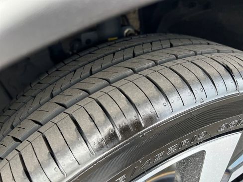 Used 2022 Nissan Rogue Sport SL w/ Premium Package image 13