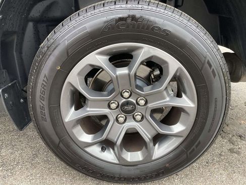 Used 2022 Ford Maverick XLT w/ Equipment Group 300A Standard image 11