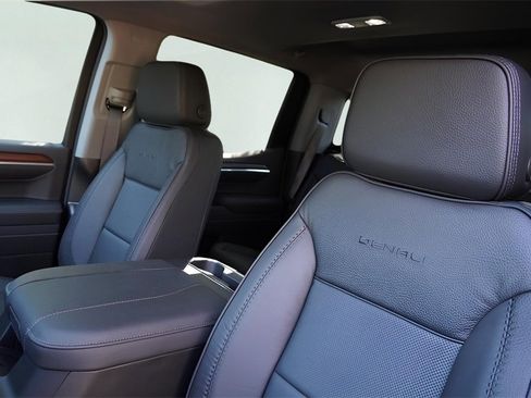 New 2026 GMC Sierra 1500 Denali image 9