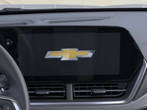 New 2026 Chevrolet Trax LT w/ LT Convenience Package FWD image 22