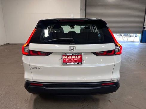 Used 2023 Honda CR-V LX image 4