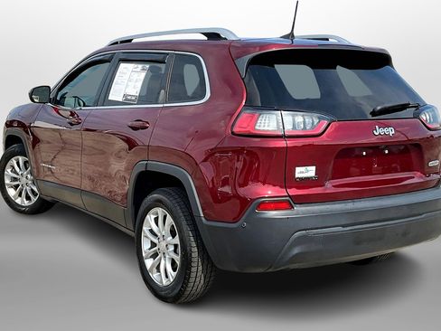 Used 2019 Jeep Cherokee Latitude w/ Cold Weather Group image 10