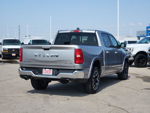 Used 2025 RAM 1500 Laramie AWD/4WD image 7