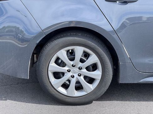 Used 2025 Toyota Corolla LE image 34