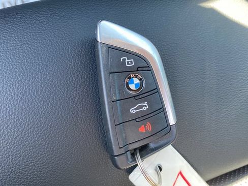 Used 2025 BMW X4 xDrive30i AWD/4WD image 26