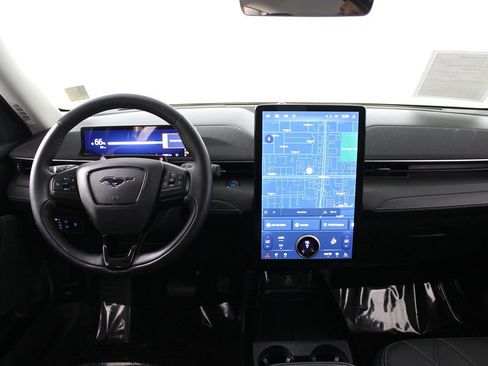 Used 2025 Ford Mustang Mach-E Select w/ Comfort Package Lite image 11