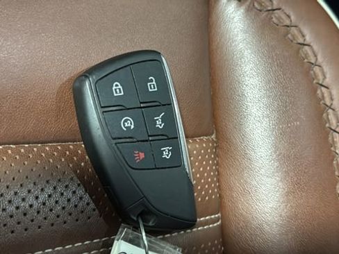 Used 2023 GMC Yukon XL Denali Ultimate AWD/4WD image 20
