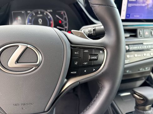 Used 2025 Lexus ES 350 w/ Premium Package FWD image 27