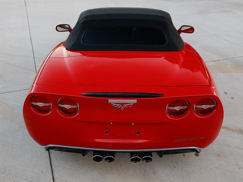 Used 2007 Chevrolet Corvette Convertible w/ Preferred Equipment Group image 14