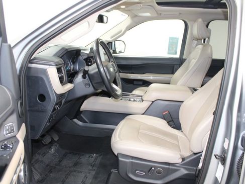 Used 2024 Ford Expedition Max Limited image 23
