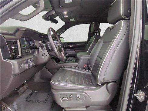 Used 2024 GMC Sierra 1500 AT4X AWD/4WD image 17