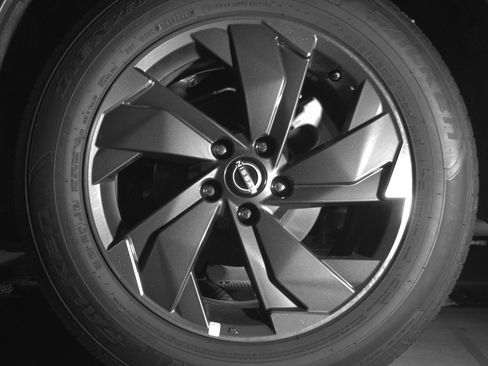 Used 2025 Nissan Rogue SV image 14