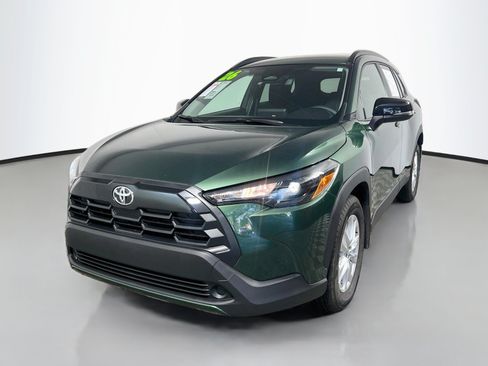 Used 2026 Toyota Corolla Cross LE FWD image 10