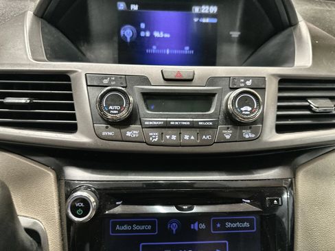 Used 2016 Honda Odyssey EX-L image 21