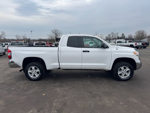 Used 2016 Toyota Tundra SR5 image 6