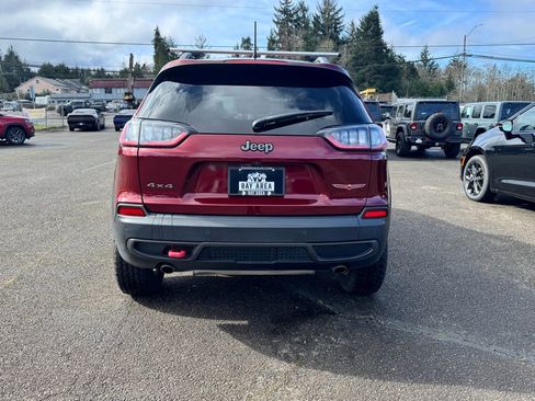 Used 2020 Jeep Cherokee Trailhawk w/ Cold Weather Group image 5