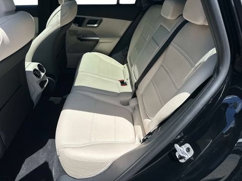 Certified 2024 Mercedes-Benz GLC 300 4MATIC image 11