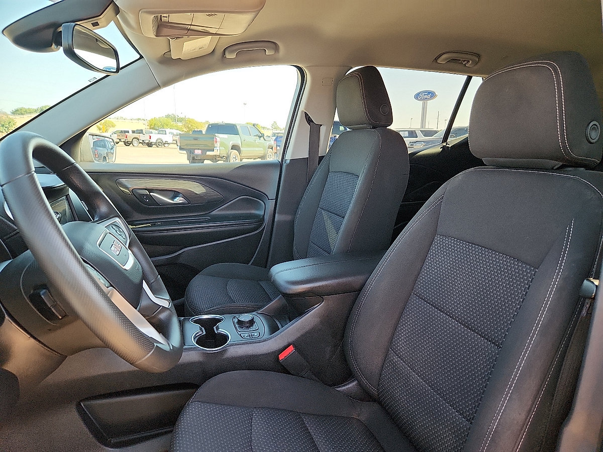 Used 2024 GMC Terrain SLE w/ Driver Convenience Package AWD/4WD image 8