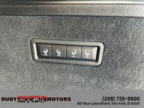 Used 2024 Jeep Grand Wagoneer Series II Obsidian w/ Quick Order Packagew 28T AWD/4WD image 27