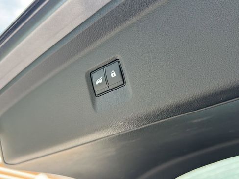 Used 2025 INFINITI QX60 Luxe FWD image 28